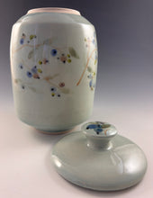 Load image into Gallery viewer, Covered Jar with Blueberries
